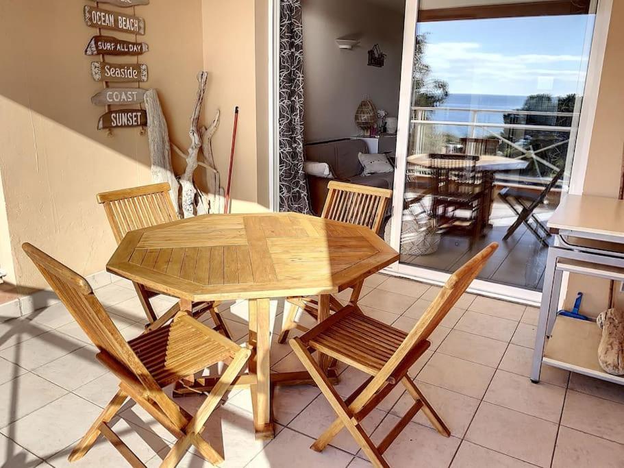 F2 Vue Mer Dans Residence Avec Piscine Ajaccio  Exteriör bild