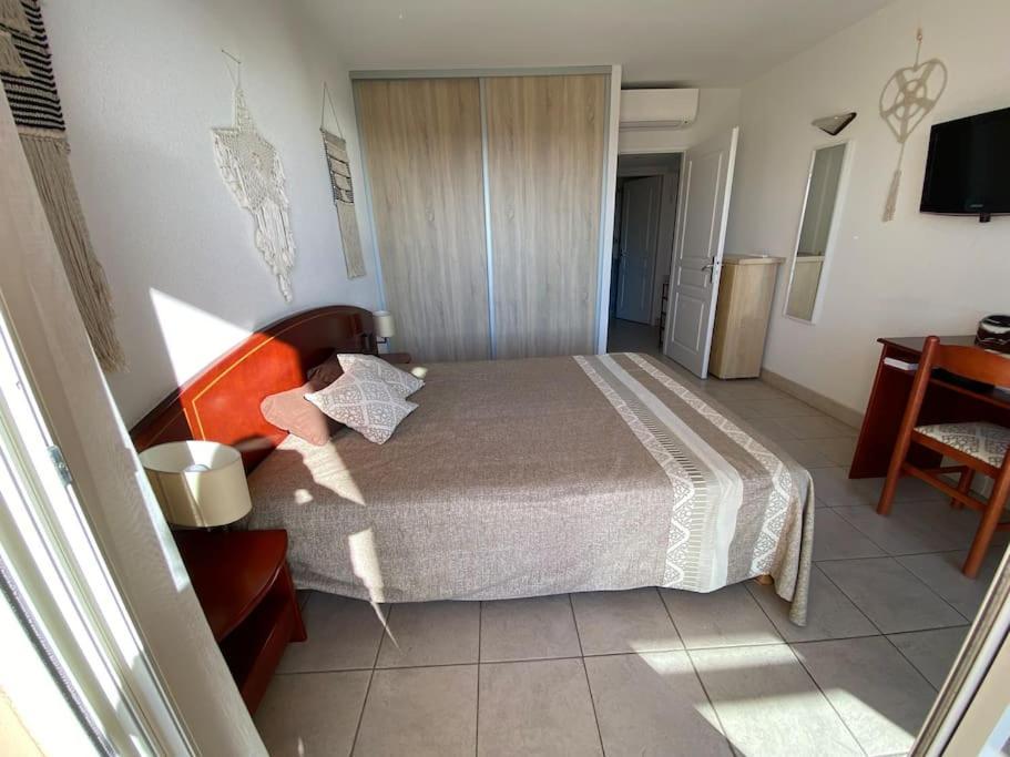F2 Vue Mer Dans Residence Avec Piscine Ajaccio  Exteriör bild