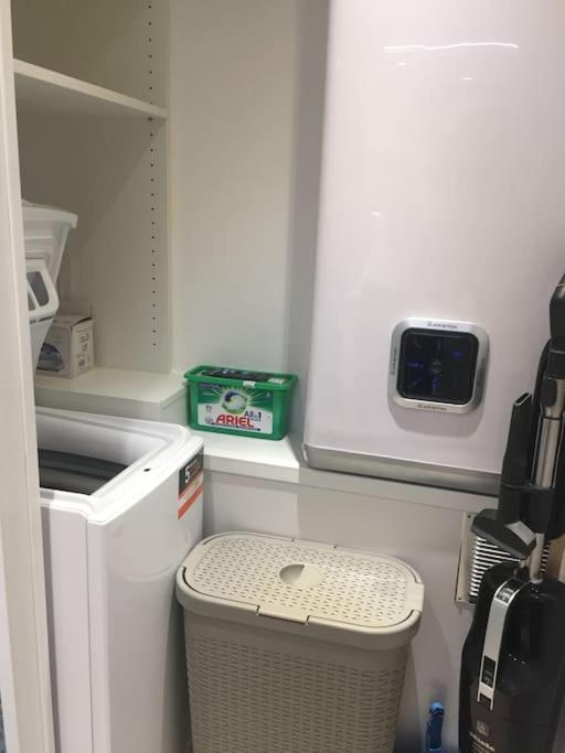F2 Vue Mer Dans Residence Avec Piscine Ajaccio  Exteriör bild