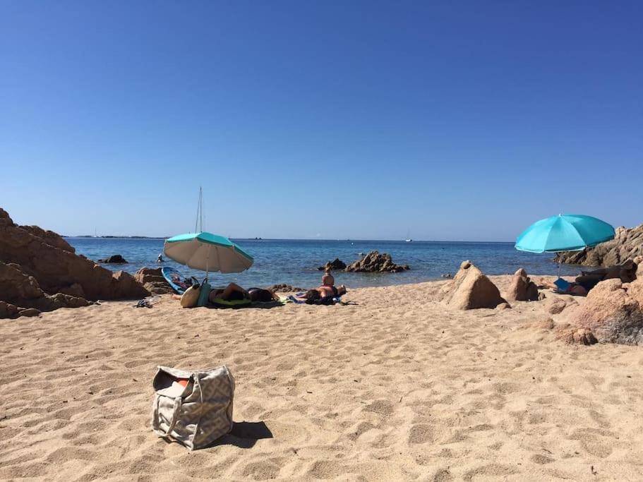 F2 Vue Mer Dans Residence Avec Piscine Ajaccio  Exteriör bild