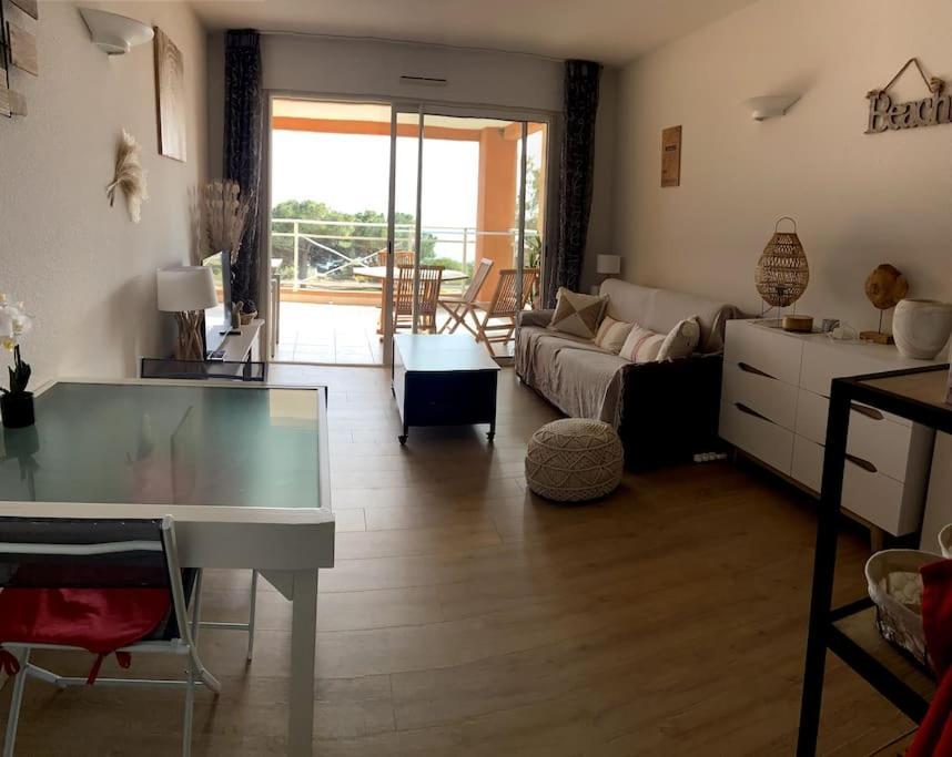 F2 Vue Mer Dans Residence Avec Piscine Ajaccio  Exteriör bild