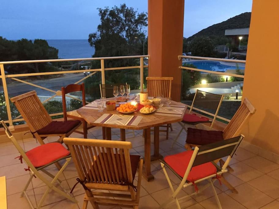 F2 Vue Mer Dans Residence Avec Piscine Ajaccio  Exteriör bild